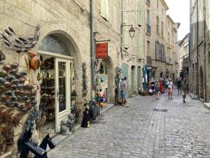 Appartements Light and Airy Apartment in the Heart of Pezenas : photos des chambres