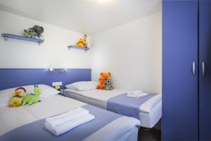 Standard Two-Bedroom Mobile Home room in Mobile Homes Valkanela