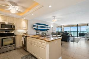 Sweeping Ocean Views - Shores of Madeira #504