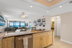Sweeping Ocean Views - Shores of Madeira #504