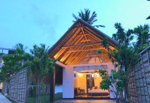 Blue Whale Resort & Kite Surfing