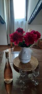 Cosy and Calm in Grenoble City Heart with free and large parking Q-Park Chavant