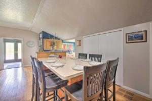 Loft Unplugged with Outdoor Space in Amish Country!