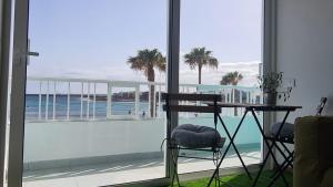 ARINAGA ARENA Y MAR BEACH