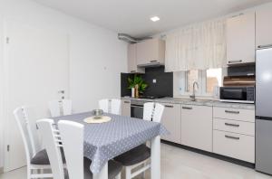 Apartmani Čanaki Supetar