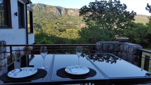 Amazing Sea-Mountain Valley View House with 3 Terraces and Huge Chill Gardens, 5min from the Sea!