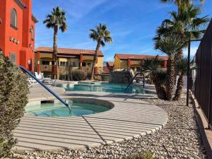 Spectacular Mountain Views at Hawk Ridge