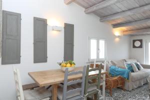 Ondina ( by Vacation Service )