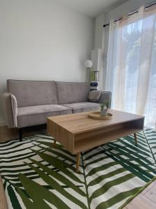 Appartements Appartement Laurier - T2 avec Jardin et parking : photos des chambres