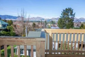 Lofty Quarters - Hamner Springs Holiday Home - 汉默温泉