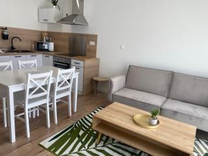 Appartements Appartement Laurier - T2 avec Jardin et parking : photos des chambres