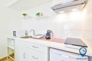 Estúdio Solar A by MTPhomes