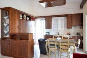 Elis home