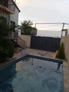 Isolated second floor for rent with separate kitchen and bathroom