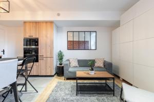 Loft Magnan - PARKING - idéal couples -BEACH -TRAM & Supermarkets - New & Confort-AC