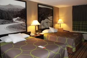 Queen Room with Two Queen Beds - Non-Smoking room in Super 8 by Wyndham Morrilton