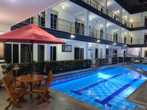 Confort Plaza Hotel