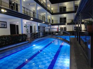 Confort Plaza Hotel