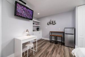 Shell on the Beach 104 - RENOVATED