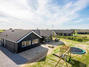 18 person holiday home in Ringk bing