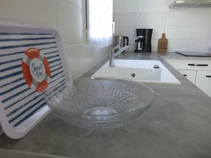 Appartement 2P avec Jardin, Proche Golfe du Morbihan et Commerces, Parking Inclus - FR-1-639-67