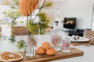 House 22 Resort Style Retreat - North Shields