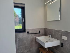 Water Villa in Balk by Frisian Lakes