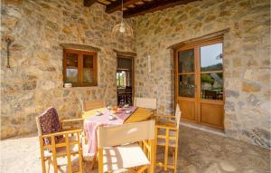 4 Bedroom Cozy Home In Artà