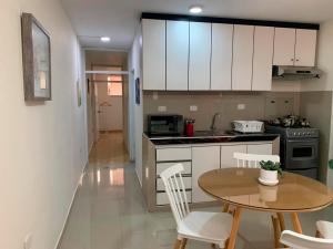 Acogedor departamento amoblado en san miguel, primer piso, wifi.