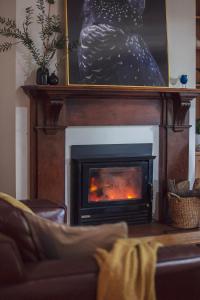 CLAYFIELD HOMESTEAD - rustic country accommodation