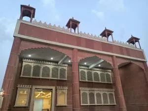 Hotel Rajwada palace - 占西
