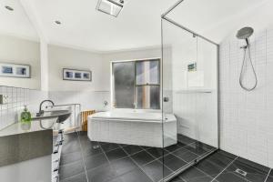 Esperanza - BYO Linen