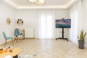 5 Star Residence 3Bdr, 2Bth, Roofdeck, Naxos Town