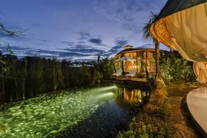 Earthship Ubud Eco Villa - Убуд