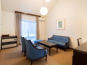 HOLIDAY VILLA Hotel & Resort KARUIZAWA