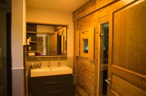 Chalet am Ölberg mit Badefass und Altholzsauna