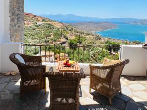 Beautiful Villa Helios with stunning sea view!