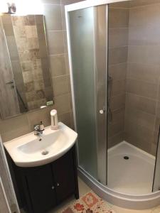 Cazare în Bușteni - apartament 3 camere