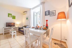 Stazione Centrale & Università Lovely Apartment