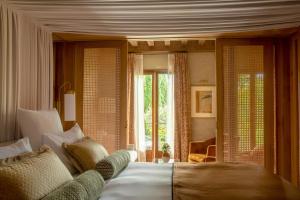 Hotels Relais Bernard Loiseau : Suite Lit King-Size