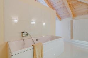Chryssi Akti Family Villa and Studios
