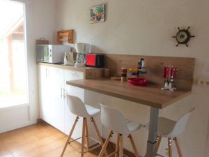 Maisons de vacances Maison Bretignolles-sur-Mer, 3 pieces, 6 personnes - FR-1-224A-383 : photos des chambres