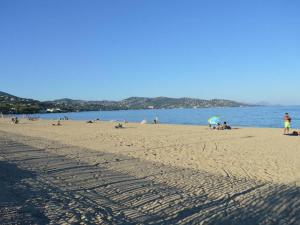 Sainte-Maxime Studio Refait à Neuf avec Climatisation et Parking - FR-1-226-299