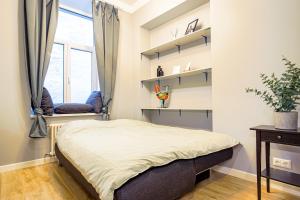 Central studio apartment