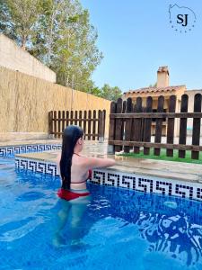 Chalet con piscina (B)