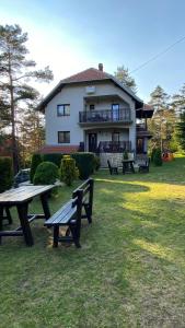 Apartmani vila Todor - 3-star hotels in Divčibare