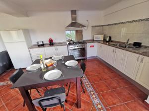 CASA DOS AVÓS Apartments with Pool in Funchal