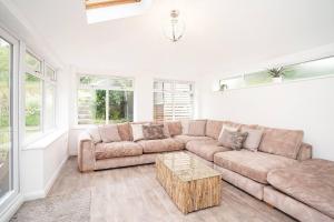 Rent My Spa Home with Pool table Hottub and Sauna