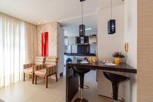Cobertura Espetacular com Jacuzzi Privativa em Condo de Luxo