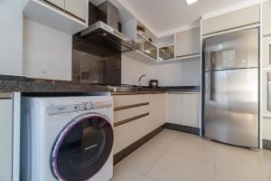 Cobertura Espetacular com Jacuzzi Privativa em Condo de Luxo